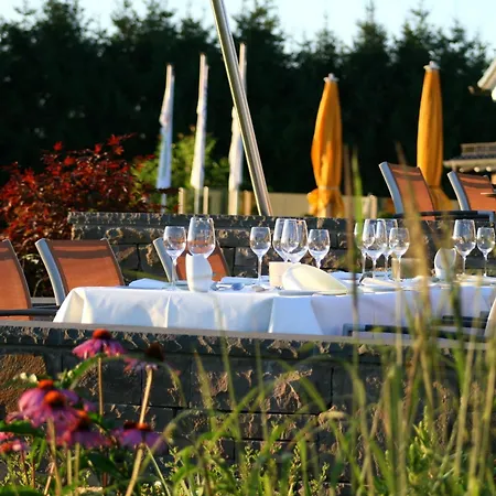 Gut Heckenhof & Golfresort An Der Sieg Gmbh & Co. Kg 4*