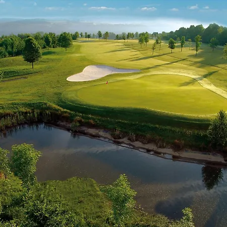 Gut Heckenhof & Golfresort An Der Sieg Gmbh & Co. Kg 4*