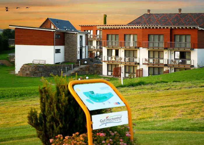Golf & Gut Heckenhof فندق
