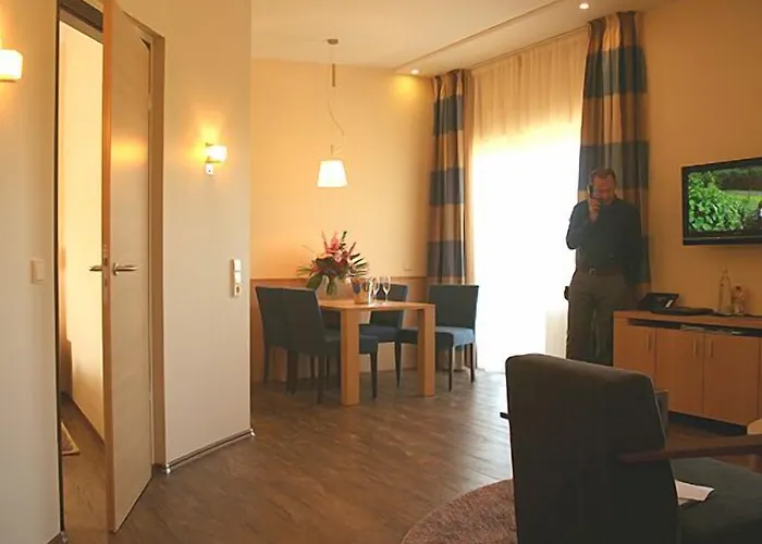 فندق Golf & Gut Heckenhof 4*