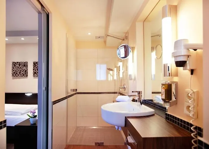 فندق Golf & Gut Heckenhof